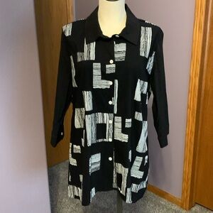 Ever Sassy Shirt, Black and White, size Large. NWT